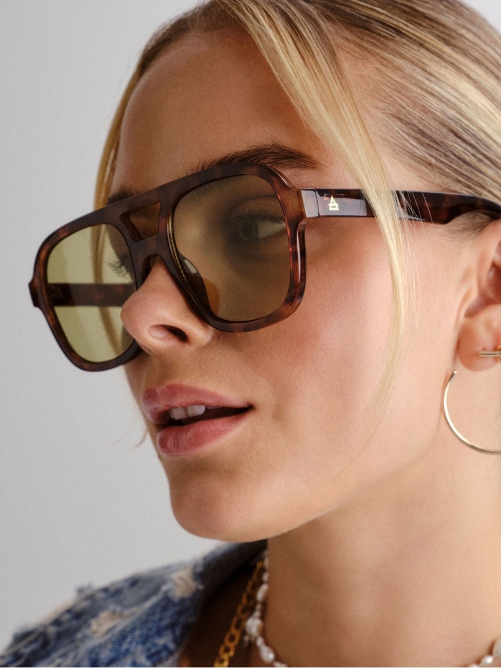 Aire Whirlpool Aviator Sunglasses